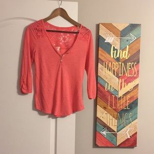 Neon Soul Coral Blouse Three Quarter Sleeves Lace Accent Size Small